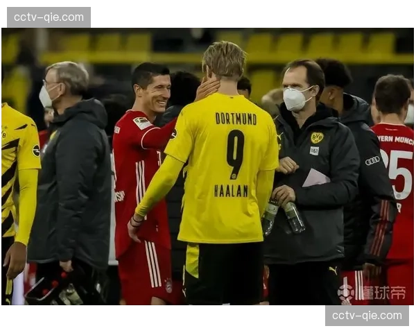 复盘：日本队高位压迫如何击垮沙特后防