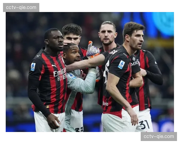 米兰德比中场期间,圣西罗球场首次进行5G+AR互动游戏演示 米兰德比中场期间,圣西罗球场首次进行5G+AR互动游戏演示